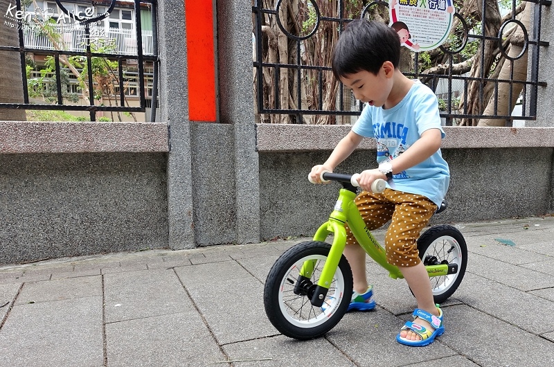 2017.07Double Balance兒童滑步車、平衡車23.jpg
