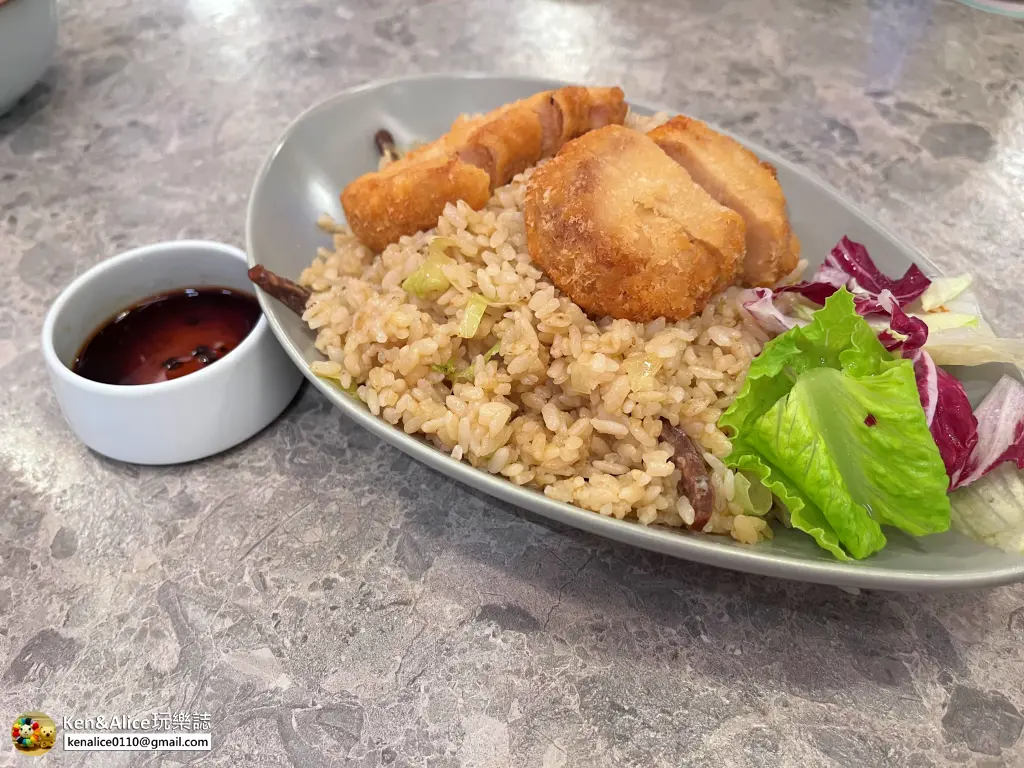 新店裕隆城美食-養心沙龍素食餐廳