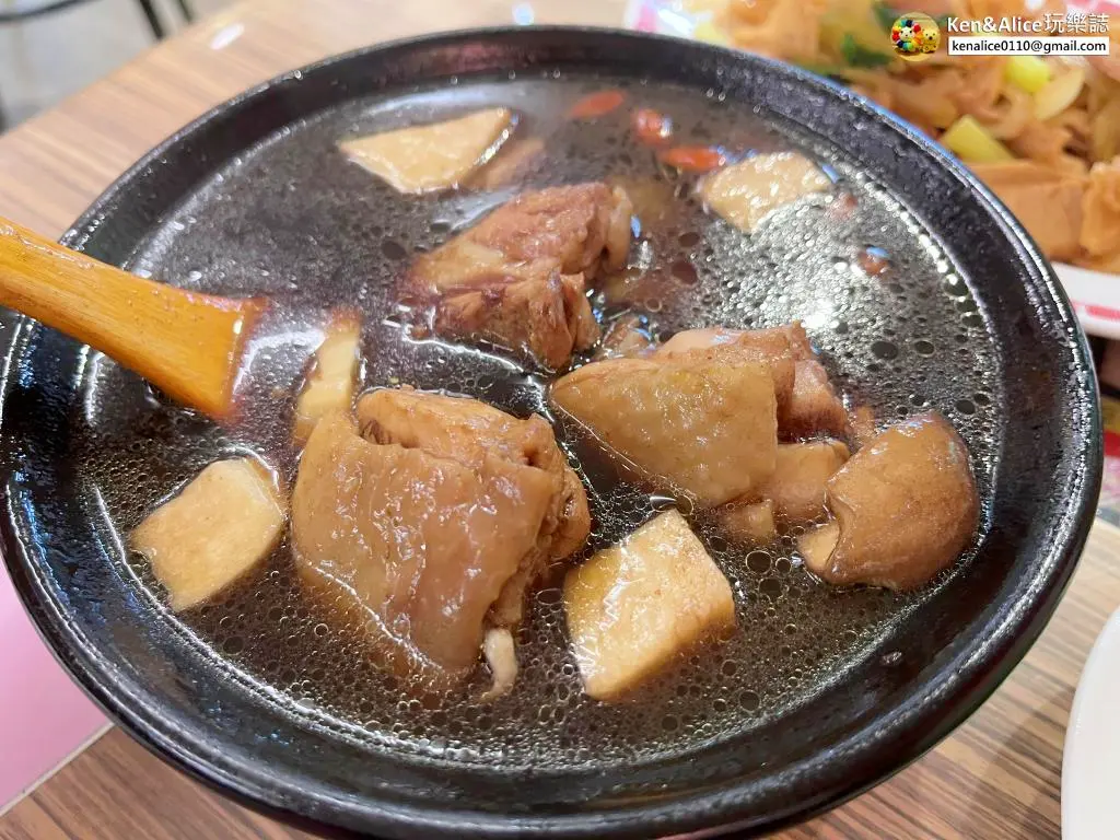 最新烏來老街餐廳推薦-翡翠谷