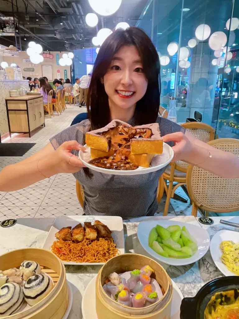 東區美食-荷李活茶街(sogo餐廳)