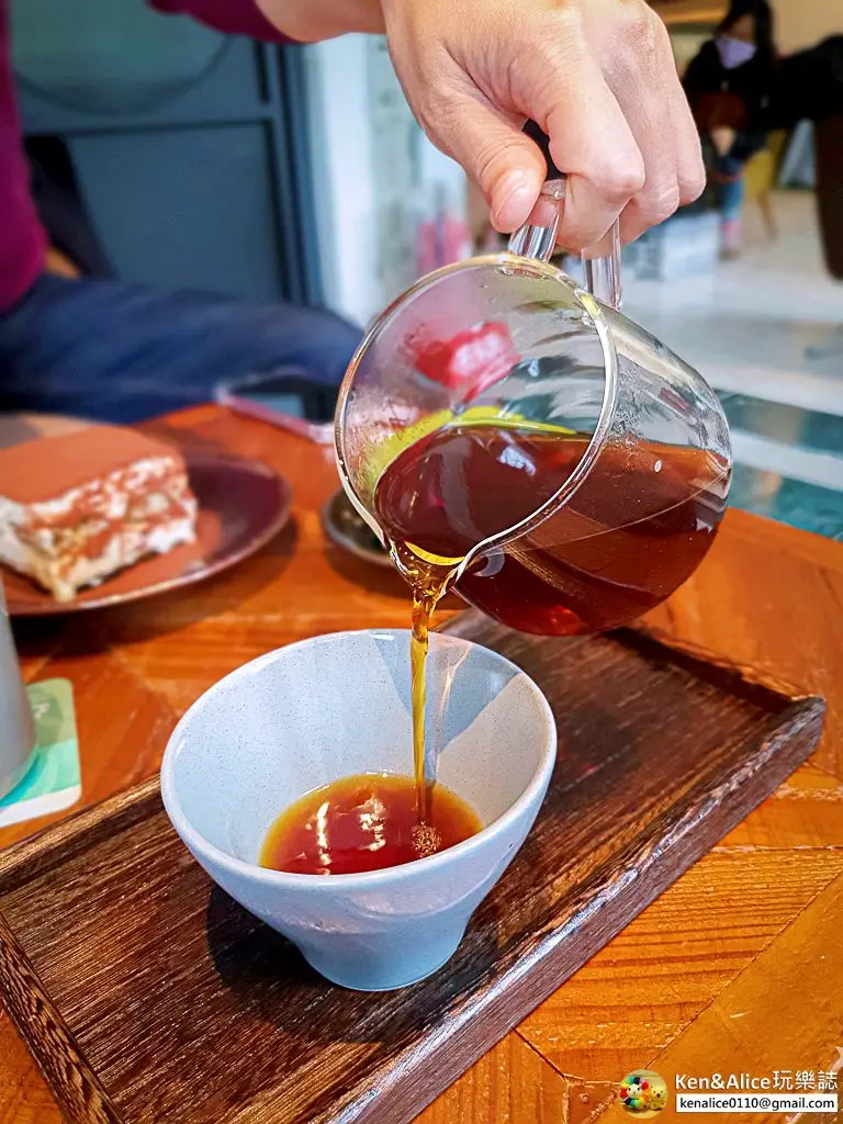 忠孝新生美食-興波咖啡Simple Kaffa