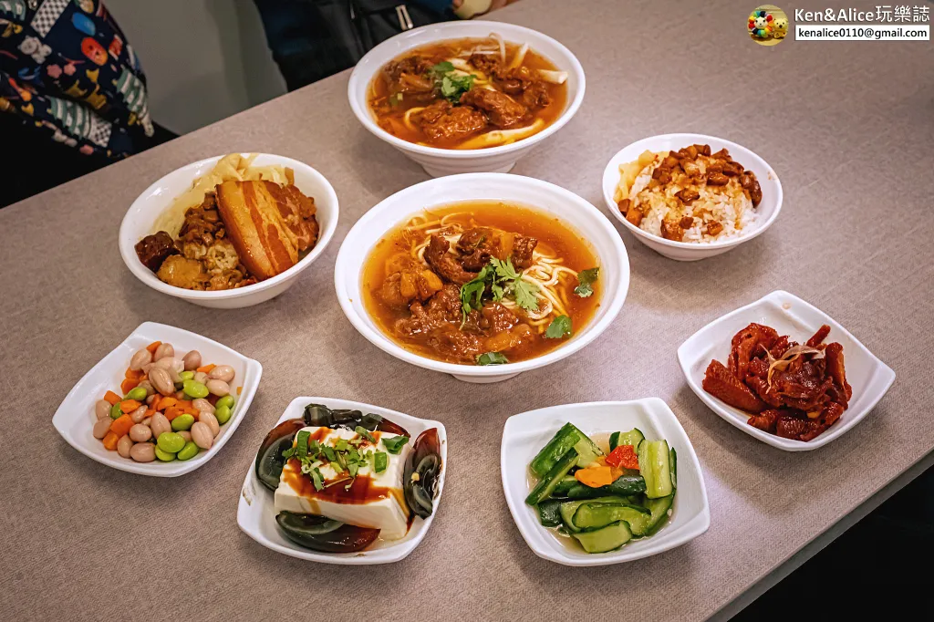 羅東夜市必吃-岳記排骨酥麵