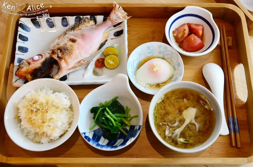 宜蘭美食-里海咖啡-礁溪海鮮定食
