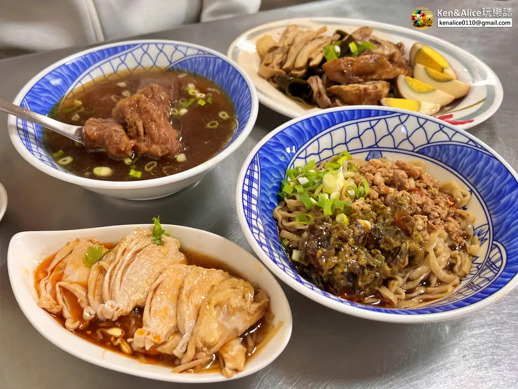 澎湖美食-龍門排骨麵-椒麻皮蛋麵